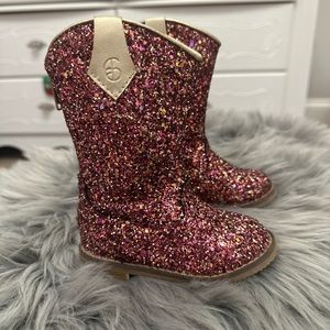 New A Bear Co. cowgirl boots. Super gorgeous.